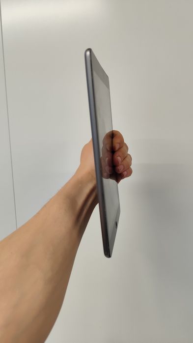 Apple Ipad air A1475 планшет Apple  Еппл