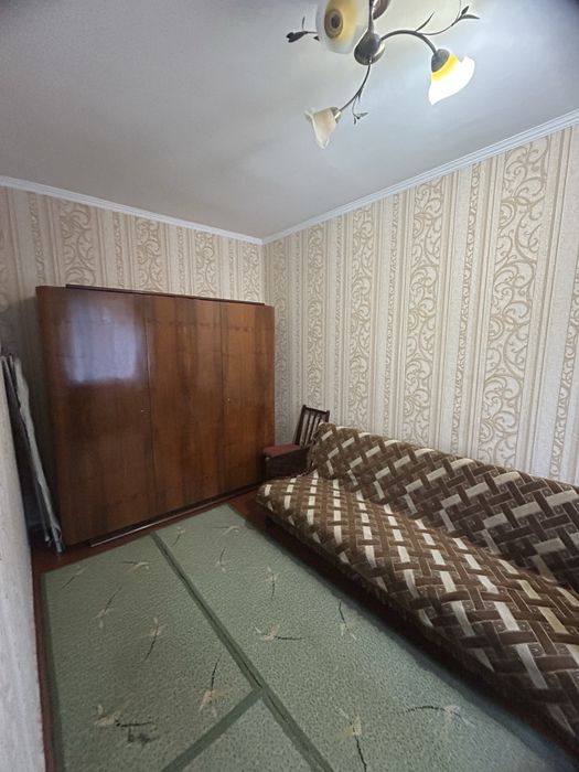 Здам 2 хкімн квартиру район Центру , з Агв