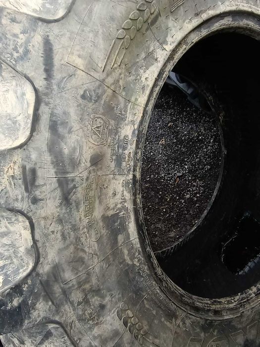 Opona rolnicza 420/85R28 Kleber Traker 16.9R28