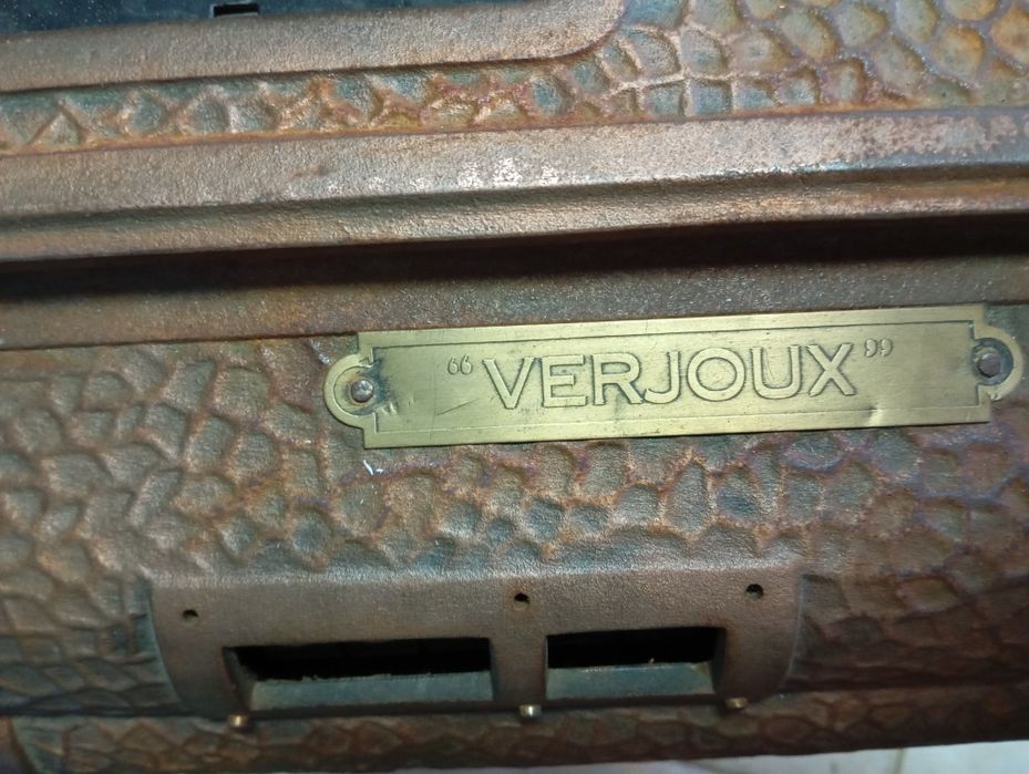 Registadora antiga em ferro