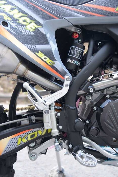 Акція весняні знижки !!! мотоцикл KOVI 300 ADVANCE F R