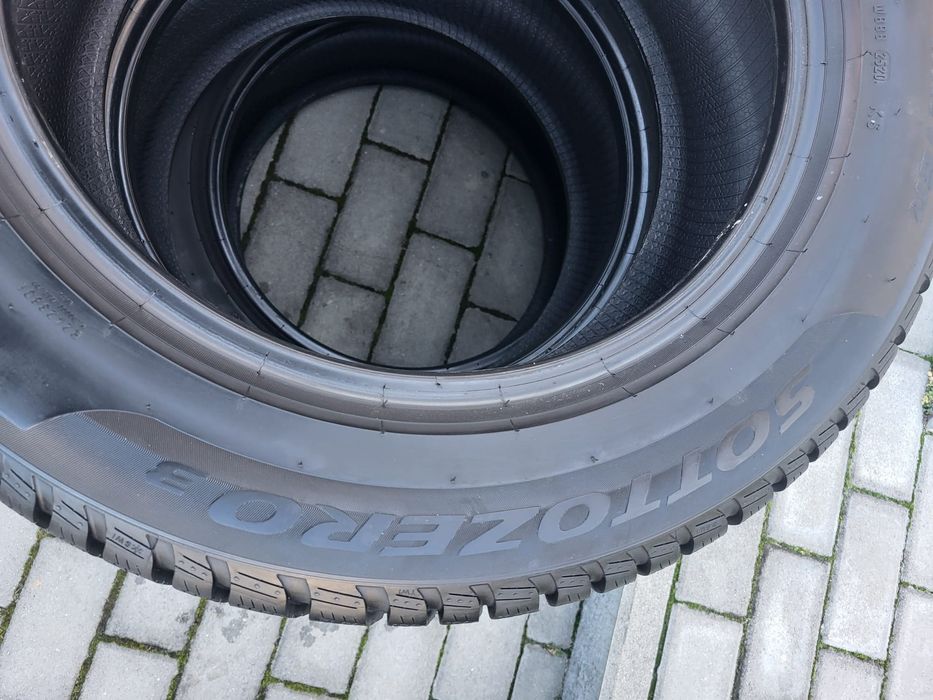 4x Opony Zimowe 205/60/16 96H Pirelli Sottozero 3 Bieżnik 7mm 2020rok