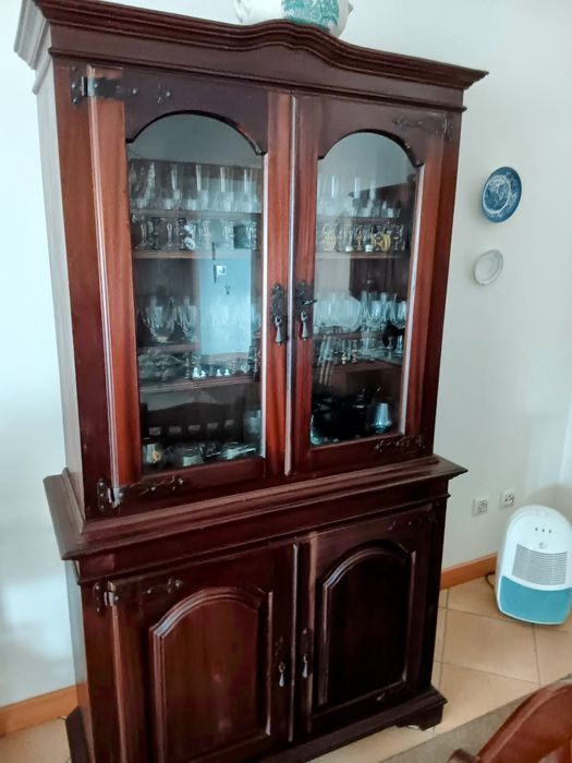 Móvel Louceiro antigo