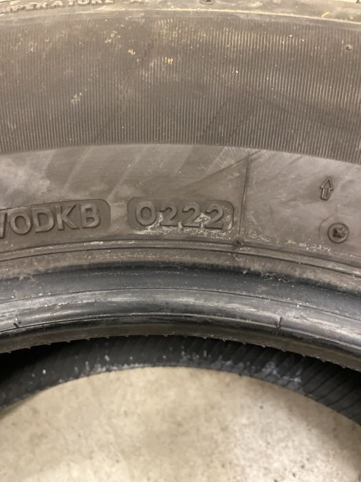 2x 215/70 r16 Bridgestone duler H/T 687 dot 0222