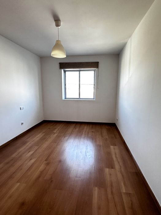 Alugo Apartamento T2 Dúplex  Aveiro