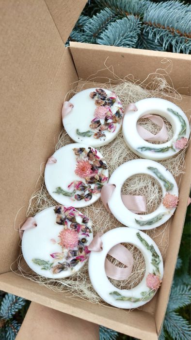 Zawieszki z wosu sojowego