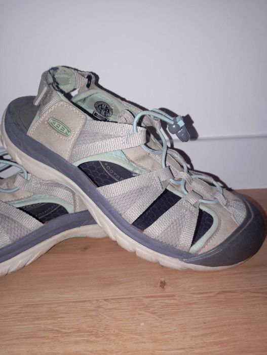 Sandały keen roz 39