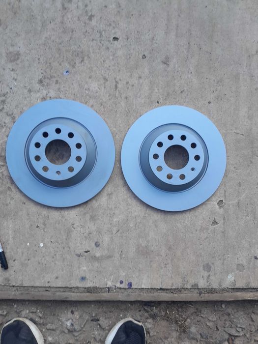 Продам диски гальмівні Audi