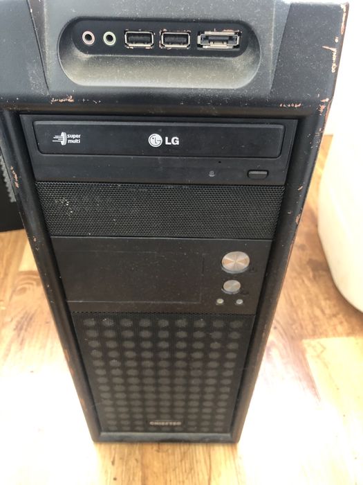 Продам два компʼютерні системники