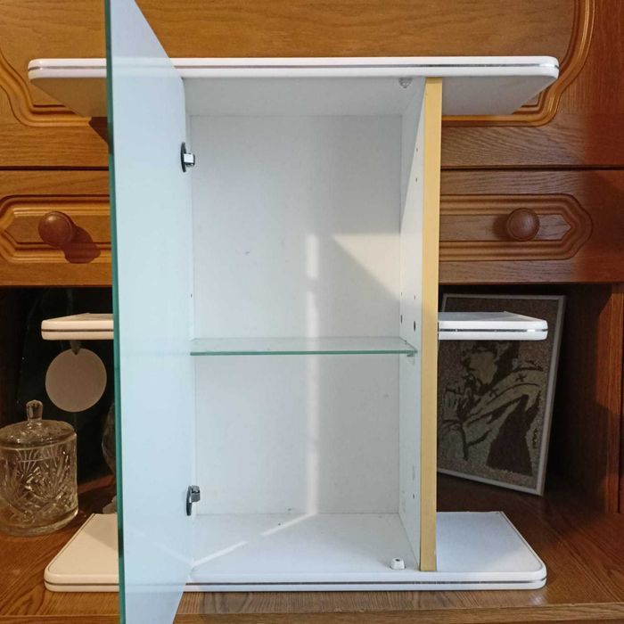 Szafka łazienkowa z lustrem komplet