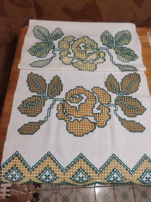Вишивані рушники (ручна робота)