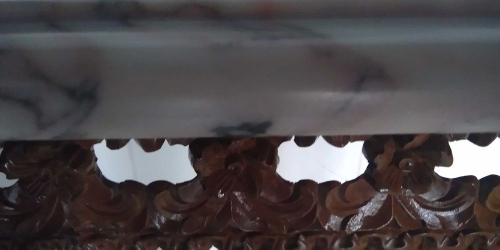 Credência com espelho. Madeira e mármore maciços.