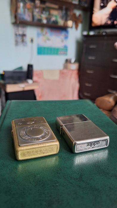 Продам дві запальнички