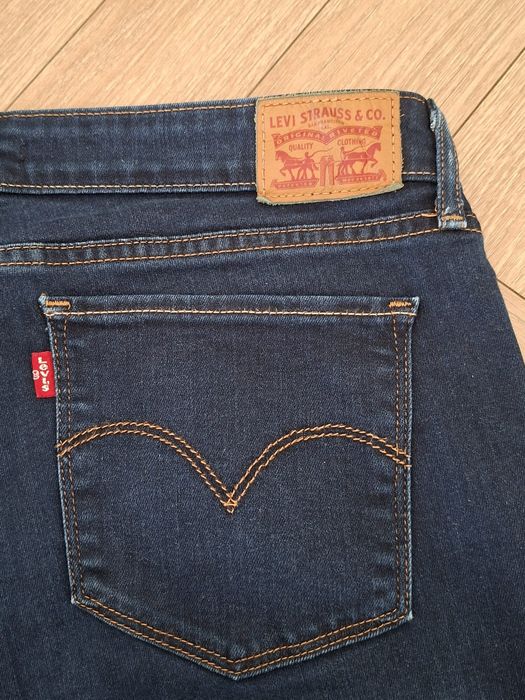 Levis 711 Skinny zankomite damskie spodnie r 32/34