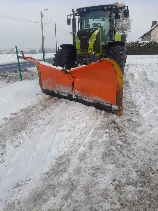 odśnieżanie dróg parkingów firm sklepów