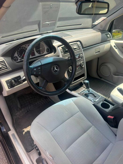 Mercedes B200 Cdi Autotronic ( caixa automatica )