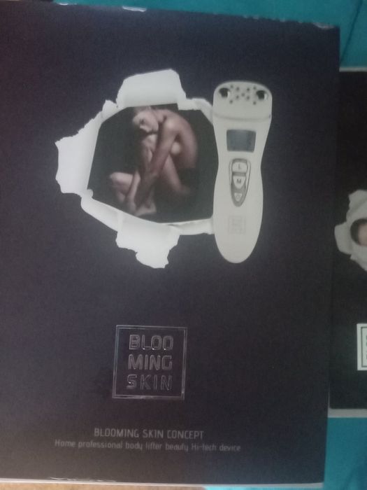 Blooming Skin  Conceito de rejuvenescimento ...