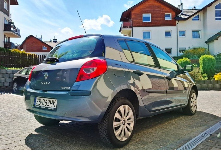 Renault Clio III Expression 1.2 16V 75KM Benzyna Klimatyzacja 5 drzwi Serwisowany