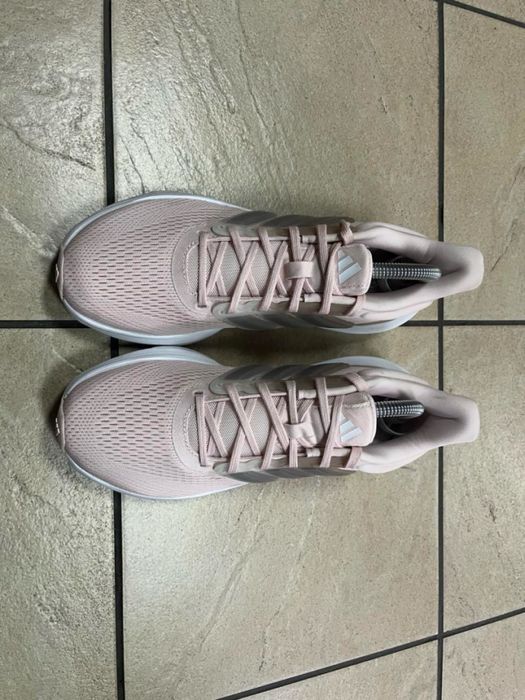 Кросівки Adidas Ultrabounce 41 р.