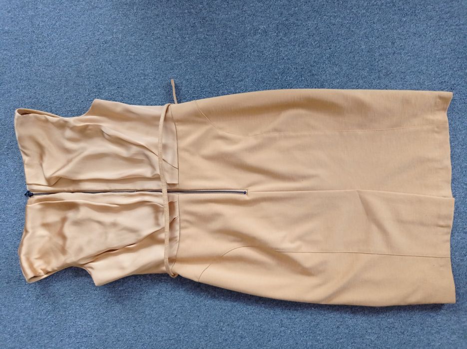 Next elegancka sukienka musztardowa r. 42, stan dbd