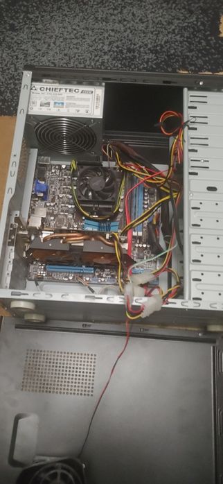 Компьютер ПК для навчання або роботи