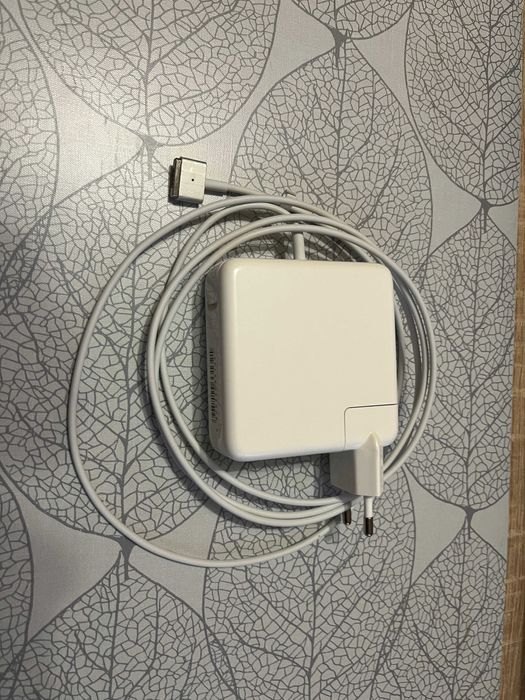 Macbook Pro 2015 A1502 8/128 GB