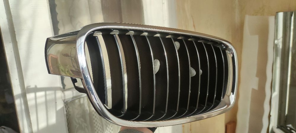 Решітки радіатора. Ноздрі BMW f30