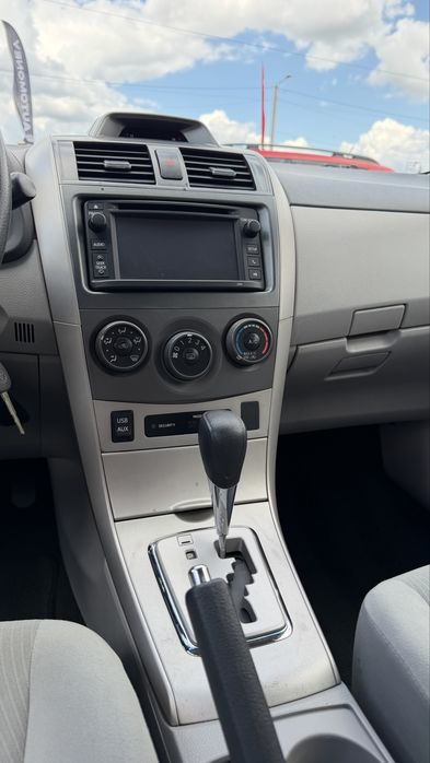 Toyota Corolla Тойота Королла 2013 р 1,8 бенз 6АКПП