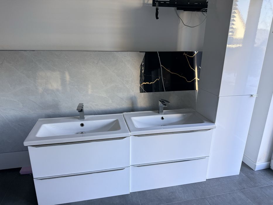 Szafka lazienkowa plus umywalka 1 komplet