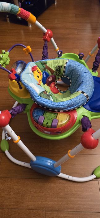 Ігровий центр, стрибунець Baby Einstein Neighborhood Friends Activity
