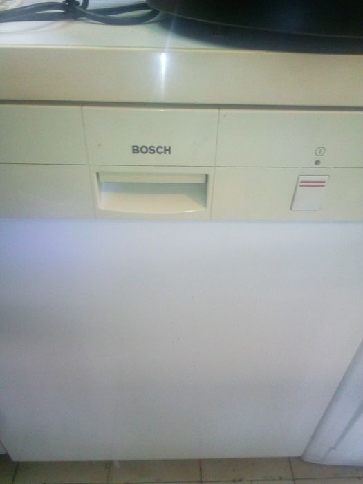 Vendo várias Maqs. De lavar a loiça de óptima, qualidade , bons precos