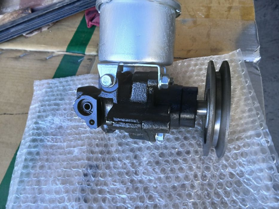 Bomba direcao toyota land cruiser,hilux