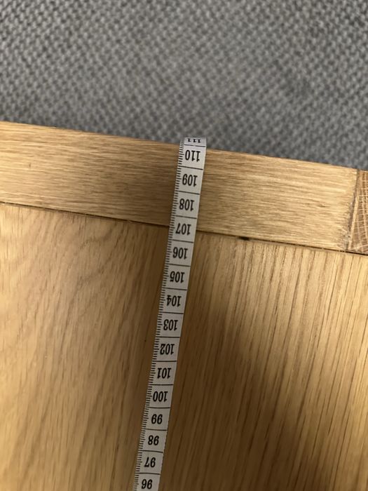 Solidny stol 110x70x45