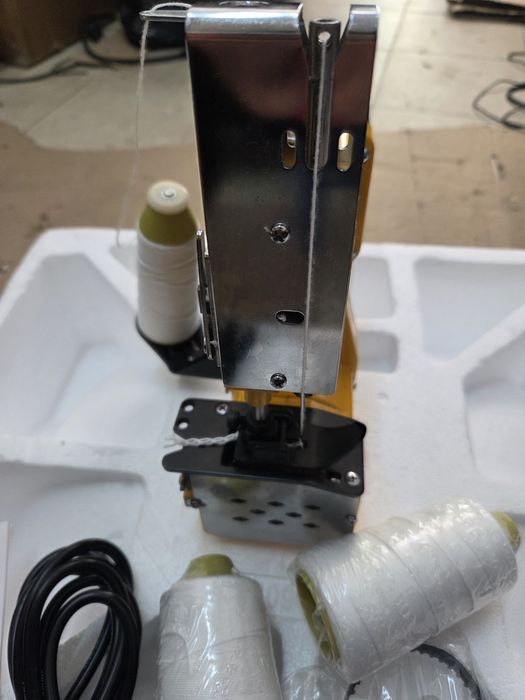 Maquina de costurar sacos