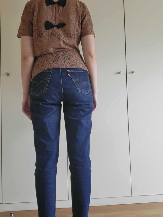 T-Shirt Renda Taupe com Laços