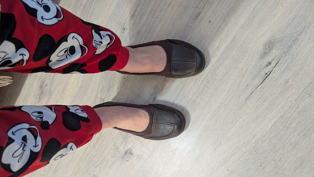 Шкіряні туфлі, Skechers 39