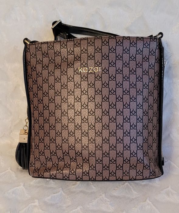 Sprzedam sliczna torebkę że skóry Natutalnej Kazar! Nowa!