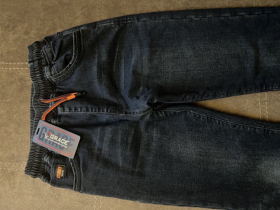 Теплі  зимові джинси  на  флісі утеплені 152-158 р.