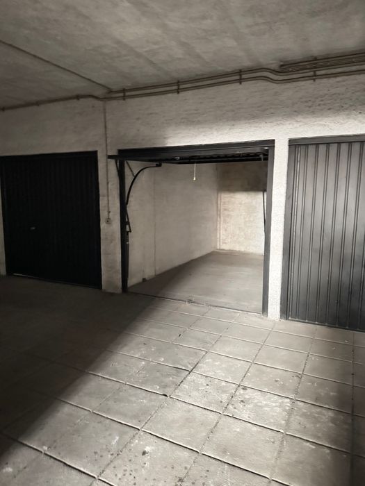 Vende-se Garagem, Coimbra
