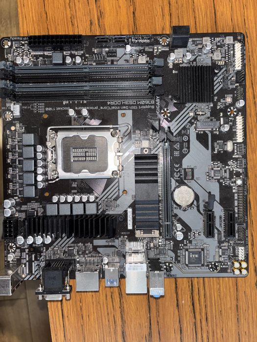 Gigabyte B760M DS3H DDR4