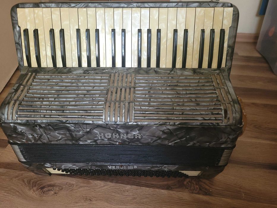 Uzywany Akordeon HONNER