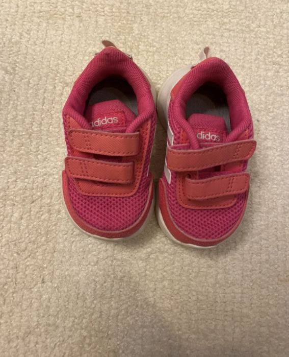Ténis Adidas para bebé