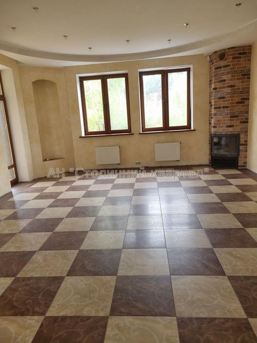 Продаж заміського житлового комплексу VIP-класу в с.Бобриця.