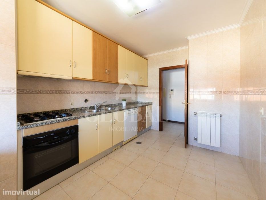 Apartamento T2 Paços De Brandão