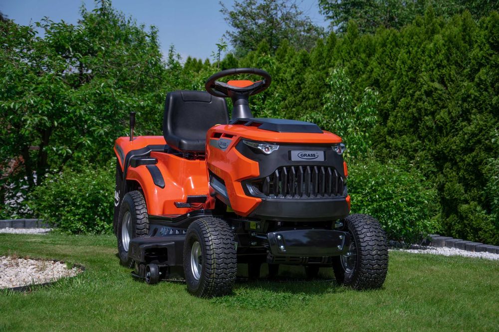 Traktor Grass 2-CYLINDRY 20 KM Automat HIT Transport RATY O%  2026 Rok