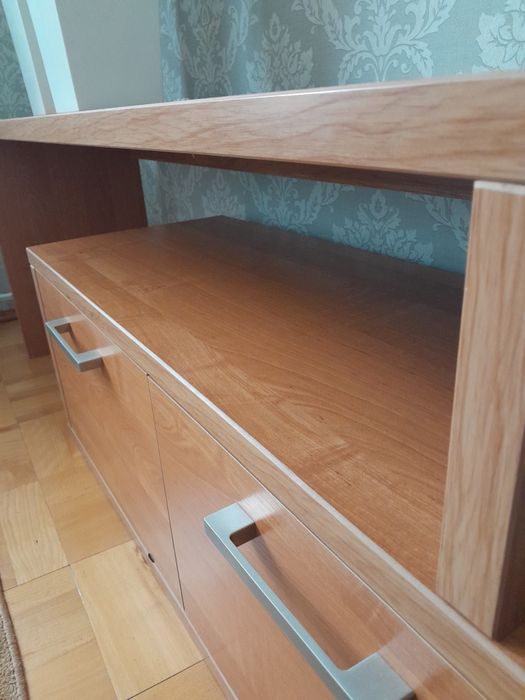 Szafka rtv zadbana