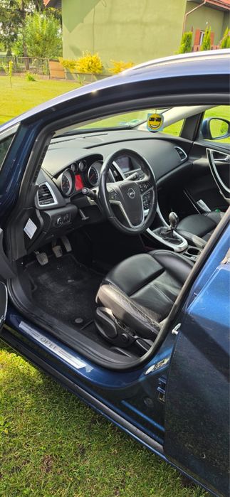 Opel Astra 2.0cdti 160km
