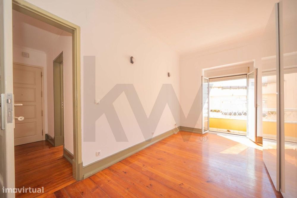 Apartamento T2+1 com 2 Wc´s na Rua Atriz Virgínia, Areeiro.