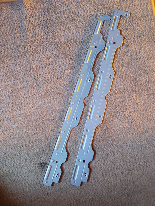 2 Metalowe listwy/usztywnienia do podświetlenia w LG 55UH605V