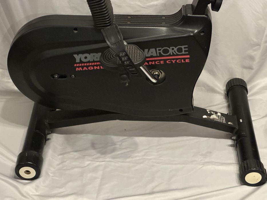 Rower treninfowy magnetyczny york cardiofit 3200